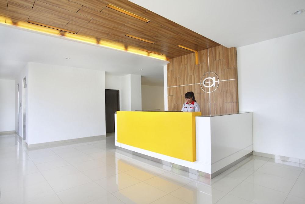Amaris Hotel Dr. Susilo Grogol Jakarta Exterior photo